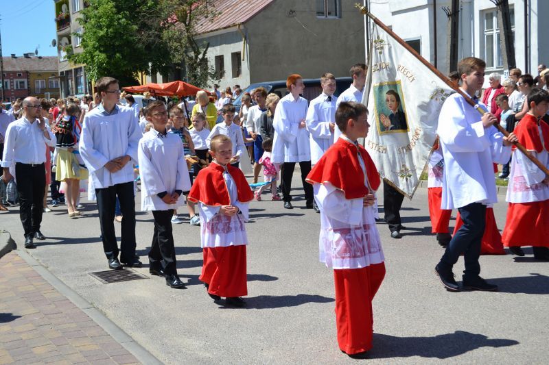 Obchodzimy uroczystość Najświętszego Ciała i Krwi Chrystusa. Zobacz relację fotograficzną z procesji Bożego Ciała