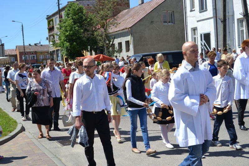 Obchodzimy uroczystość Najświętszego Ciała i Krwi Chrystusa. Zobacz relację fotograficzną z procesji Bożego Ciała