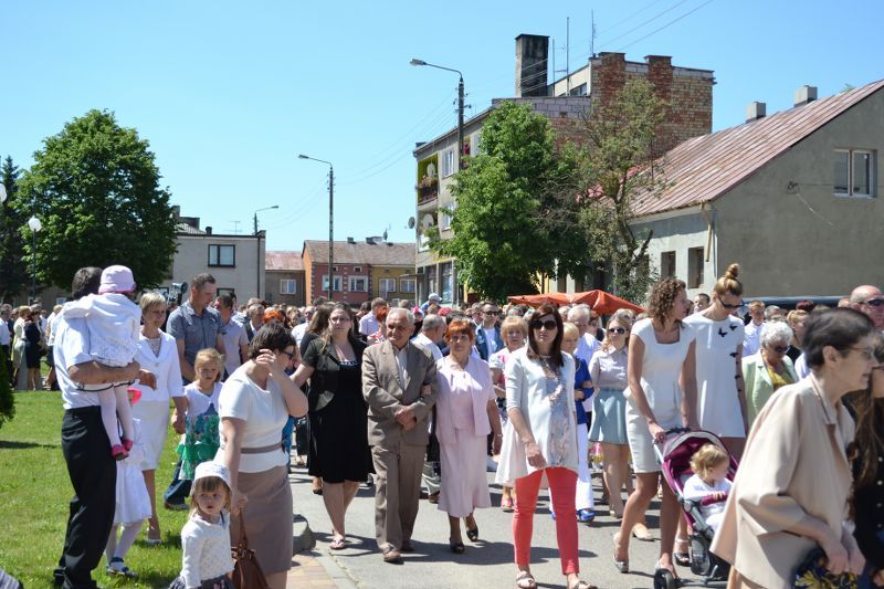Obchodzimy uroczystość Najświętszego Ciała i Krwi Chrystusa. Zobacz relację fotograficzną z procesji Bożego Ciała
