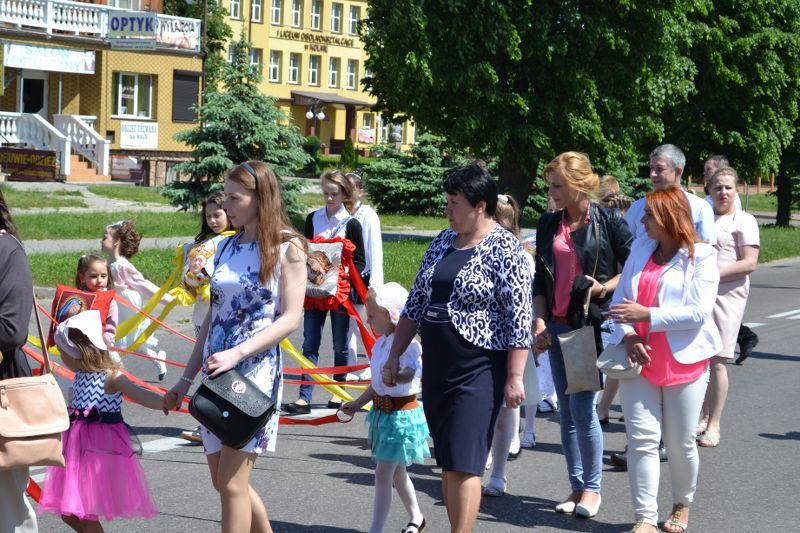 Obchodzimy uroczystość Najświętszego Ciała i Krwi Chrystusa. Zobacz relację fotograficzną z procesji Bożego Ciała