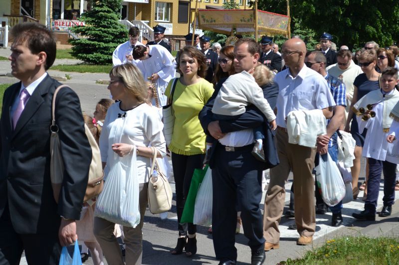 Obchodzimy uroczystość Najświętszego Ciała i Krwi Chrystusa. Zobacz relację fotograficzną z procesji Bożego Ciała