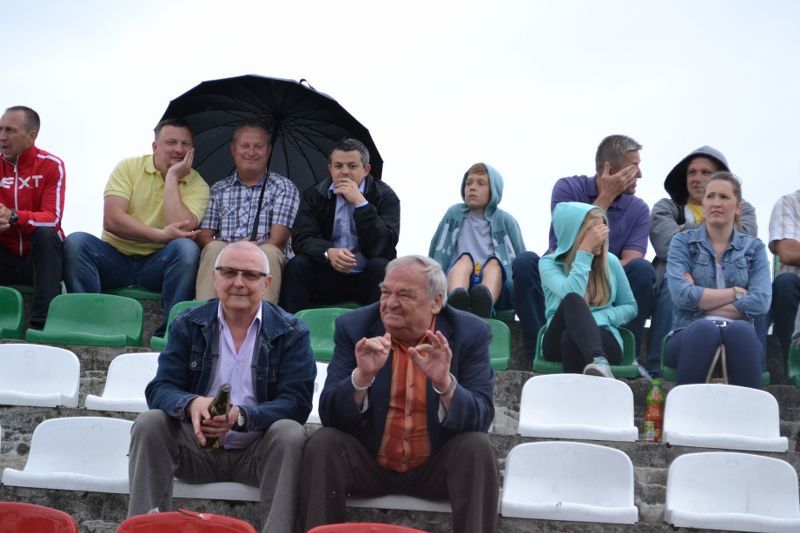 Gwiazda ponownie z hat trickiem. Euforia na stadionie