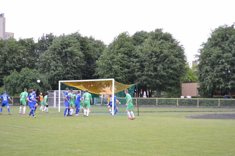 Gwiazda ponownie z hat trickiem. Euforia na stadionie
