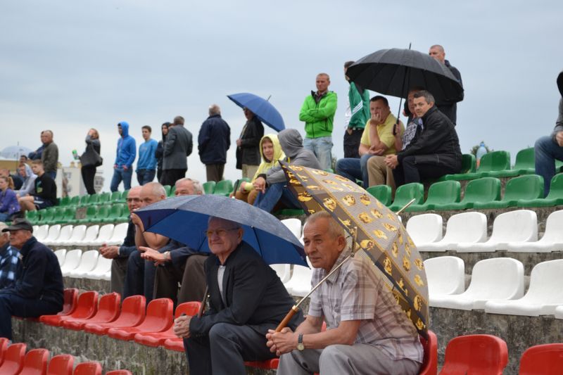 Gwiazda ponownie z hat trickiem. Euforia na stadionie