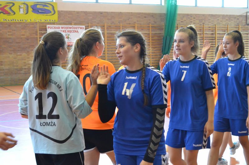 Nasze dziewczęta z pucharem województwa podlaskiego