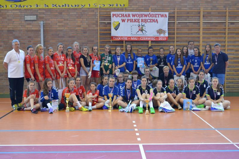 Nasze dziewczęta z pucharem województwa podlaskiego
