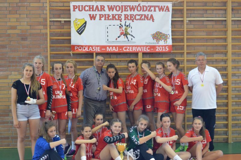 Nasze dziewczęta z pucharem województwa podlaskiego