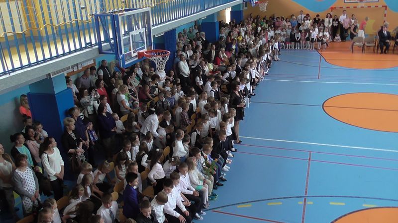 Zobacz relacje foto i video z zakończenia roku szkolnego w kolneńskich szkołach