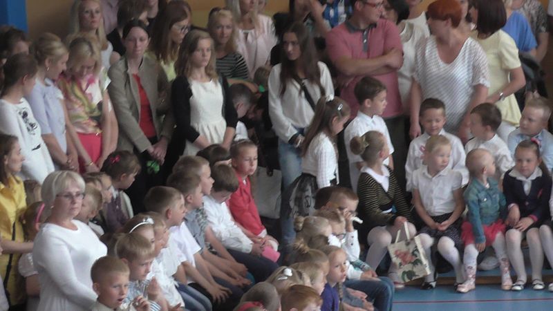 Zobacz relacje foto i video z zakończenia roku szkolnego w kolneńskich szkołach