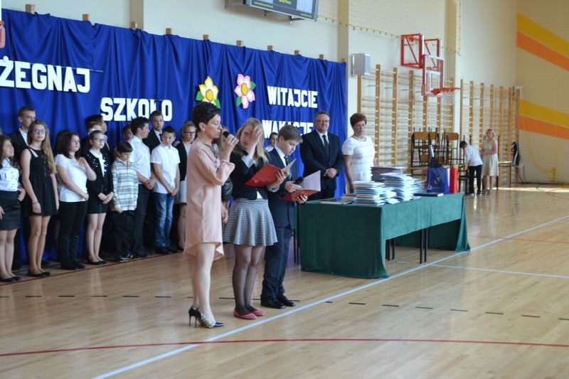 Zobacz relacje foto i video z zakończenia roku szkolnego w kolneńskich szkołach