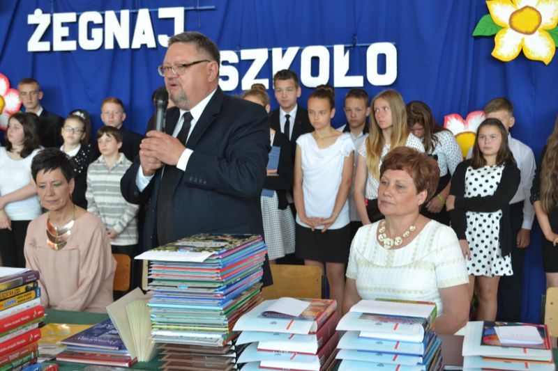 Zobacz relacje foto i video z zakończenia roku szkolnego w kolneńskich szkołach