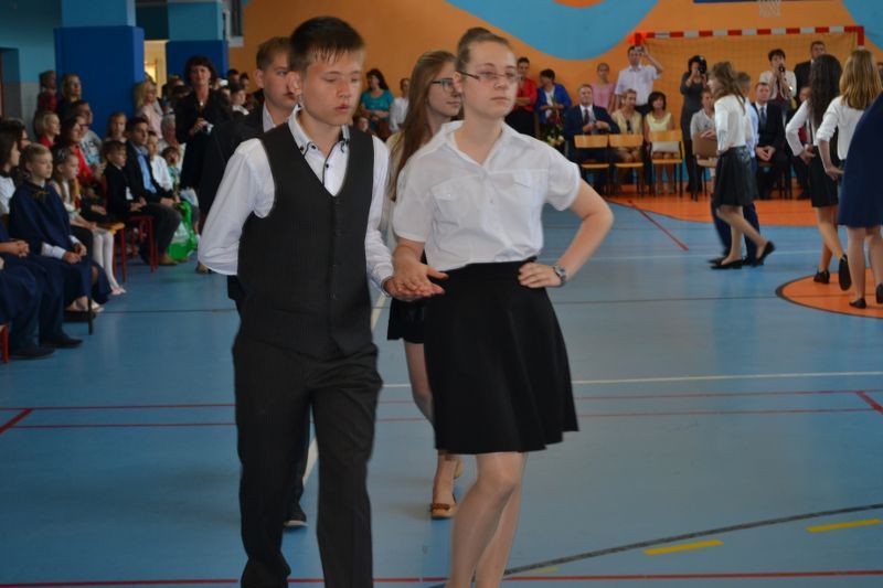 Zobacz relacje foto i video z zakończenia roku szkolnego w kolneńskich szkołach