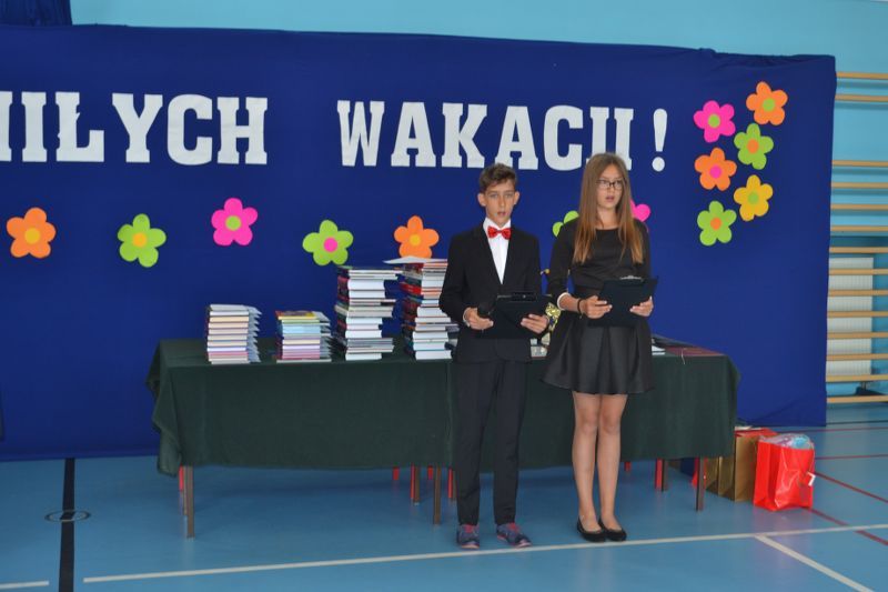 Zobacz relacje foto i video z zakończenia roku szkolnego w kolneńskich szkołach