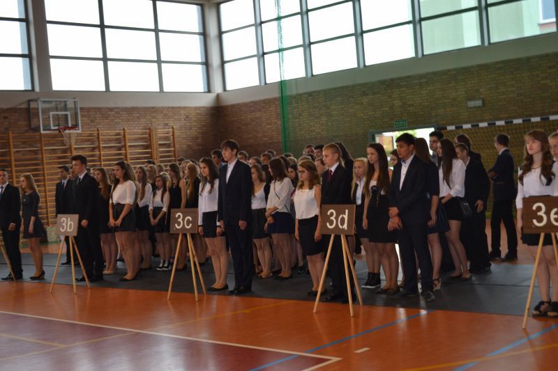 Zobacz relacje foto i video z zakończenia roku szkolnego w kolneńskich szkołach