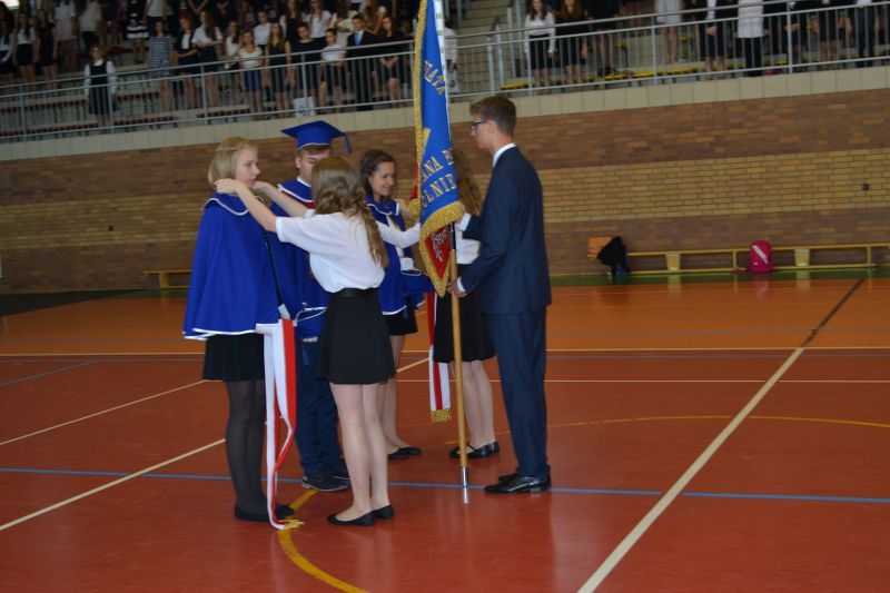 Zobacz relacje foto i video z zakończenia roku szkolnego w kolneńskich szkołach