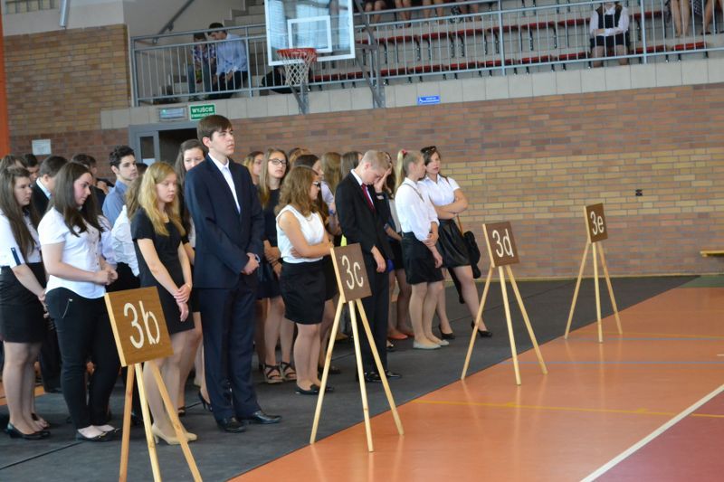 Zobacz relacje foto i video z zakończenia roku szkolnego w kolneńskich szkołach