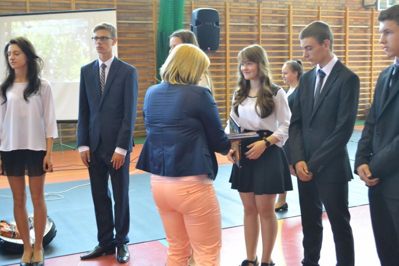 Zobacz relacje foto i video z zakończenia roku szkolnego w kolneńskich szkołach