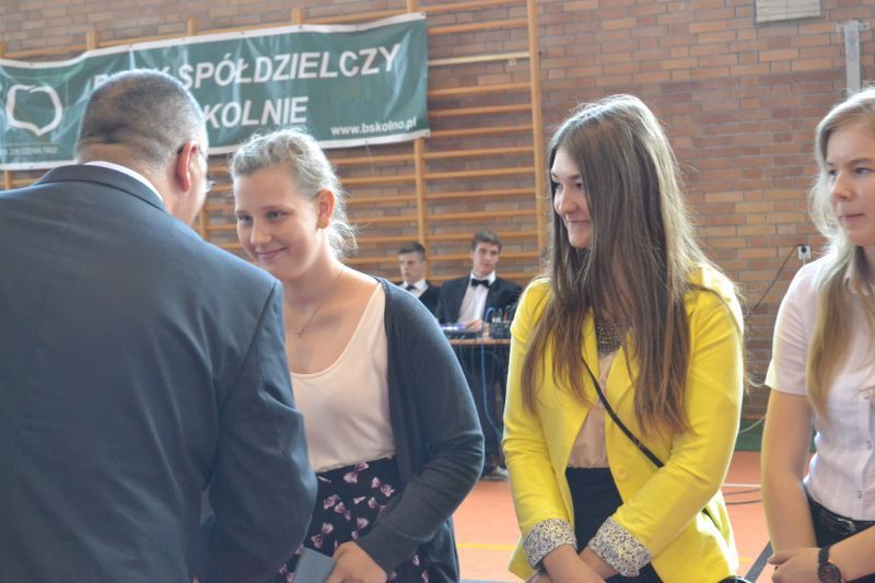 Zobacz relacje foto i video z zakończenia roku szkolnego w kolneńskich szkołach