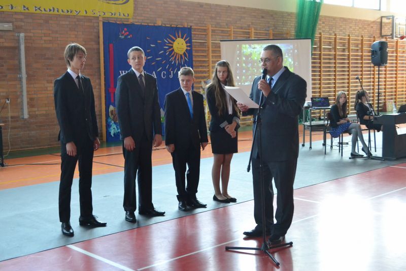 Zobacz relacje foto i video z zakończenia roku szkolnego w kolneńskich szkołach