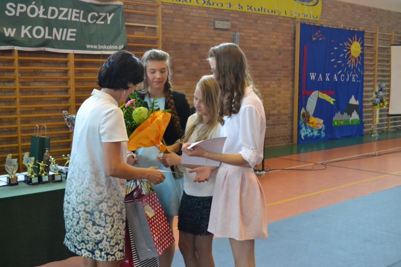 Zobacz relacje foto i video z zakończenia roku szkolnego w kolneńskich szkołach