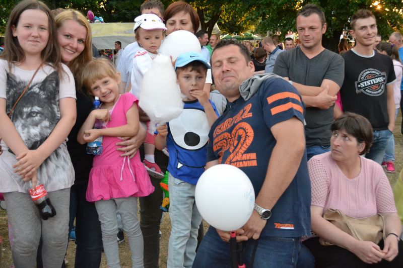 Zobacz  zdjęcia z festynu