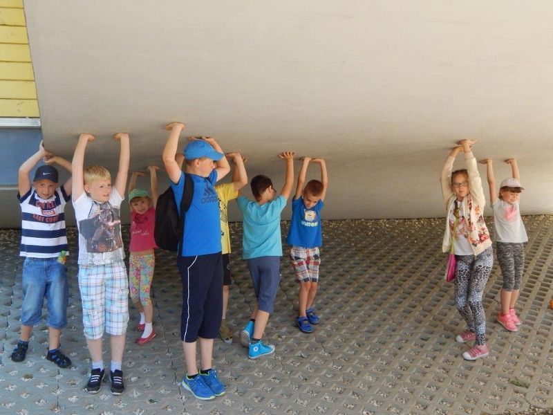 Rozrywka i Edukacja: Sposób na wakacje!