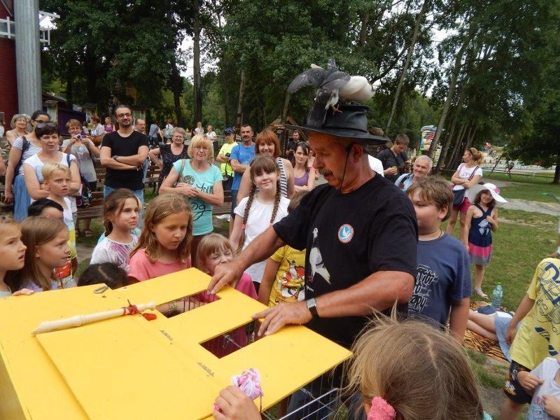 Rozrywka i Edukacja: Sposób na wakacje!