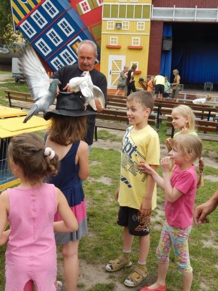 Rozrywka i Edukacja: Sposób na wakacje!