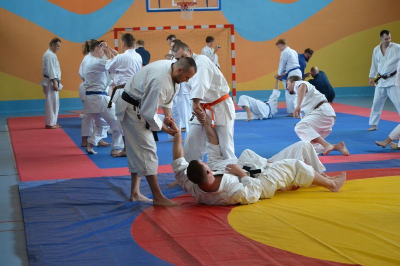 Mistrz karate poprowadził zajęcia w Kolnie. Zobacz foto i video