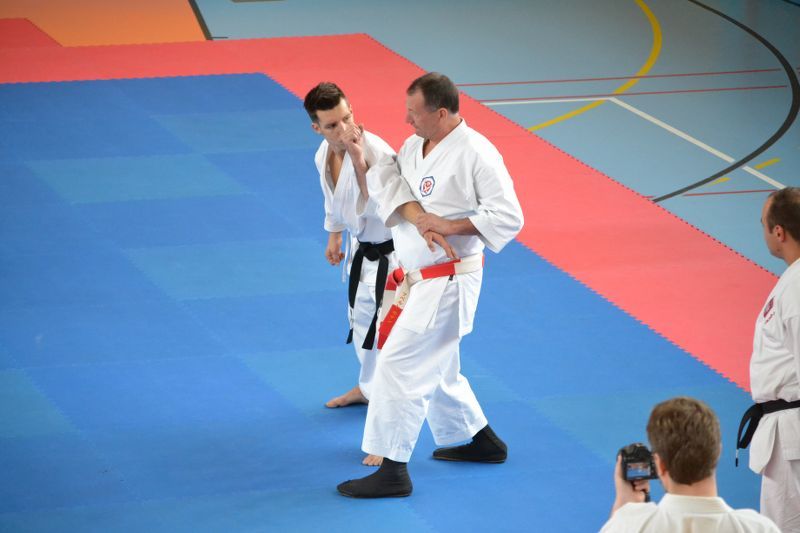Mistrz karate poprowadził zajęcia w Kolnie. Zobacz foto i video