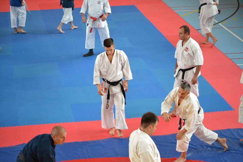 Mistrz karate poprowadził zajęcia w Kolnie. Zobacz foto i video