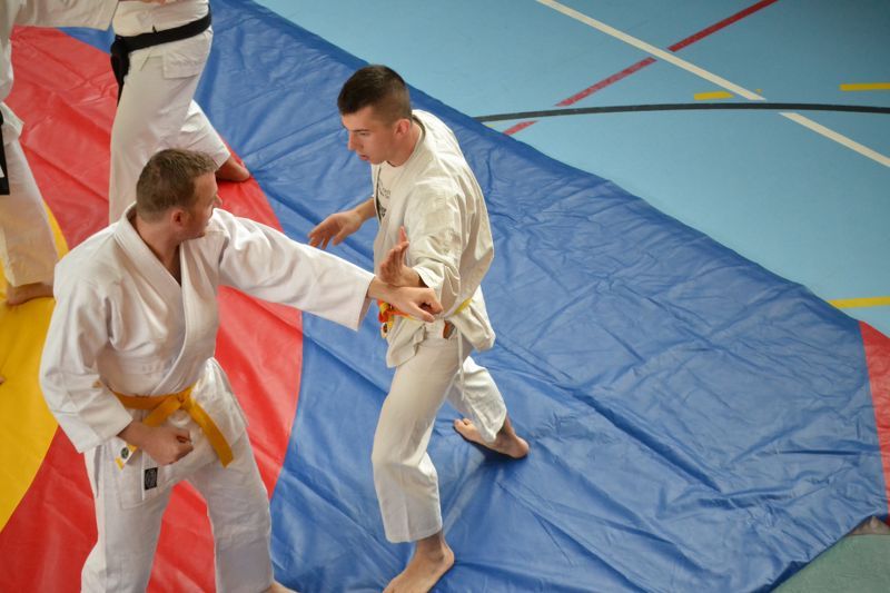 Mistrz karate poprowadził zajęcia w Kolnie. Zobacz foto i video