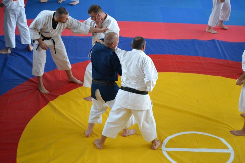 Mistrz karate poprowadził zajęcia w Kolnie. Zobacz foto i video