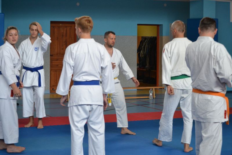 Mistrz karate poprowadził zajęcia w Kolnie. Zobacz foto i video