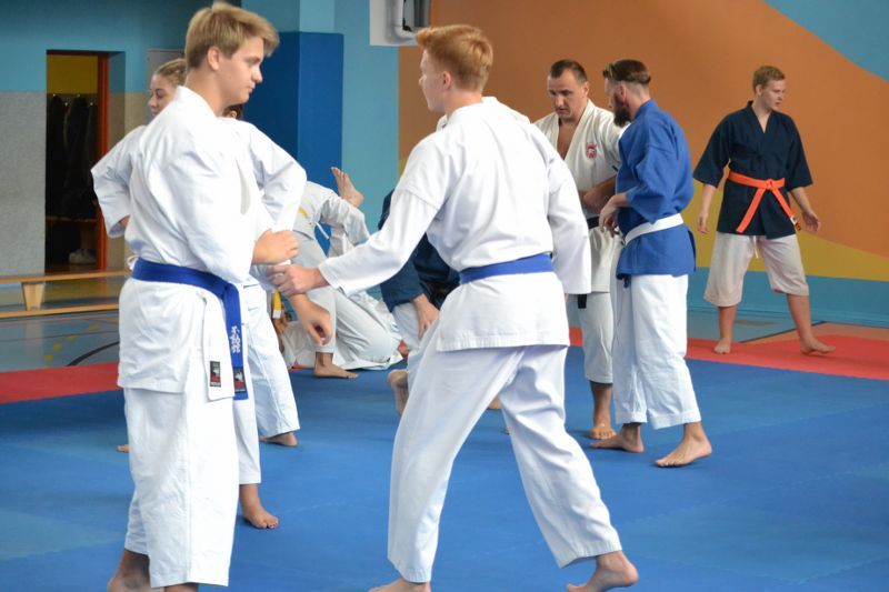 Mistrz karate poprowadził zajęcia w Kolnie. Zobacz foto i video
