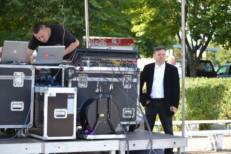 Szczytny cel, znakomity koncert i pogoda do kitu (zobacz zdjęcia)