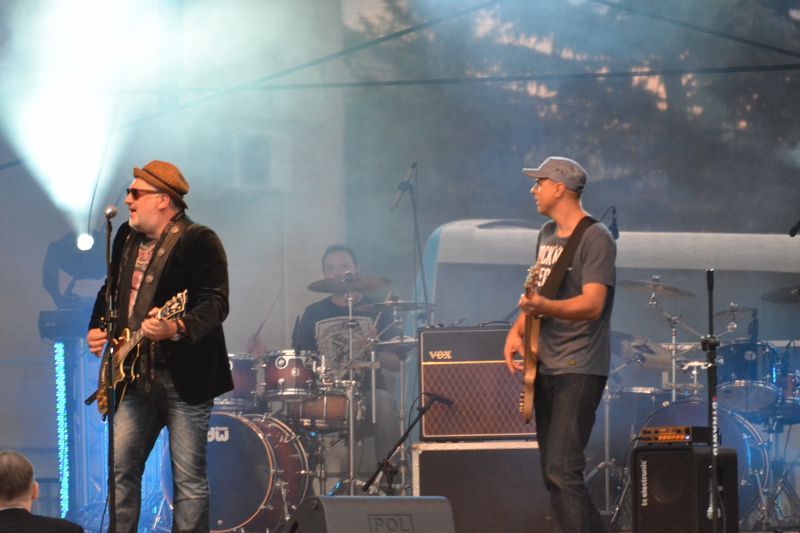 Szczytny cel, znakomity koncert i pogoda do kitu (zobacz zdjęcia)