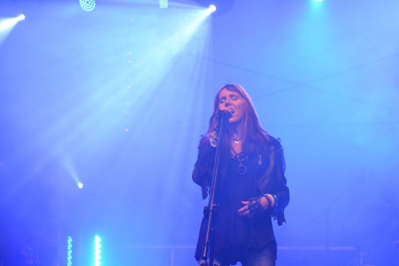 Szczytny cel, znakomity koncert i pogoda do kitu (zobacz zdjęcia)