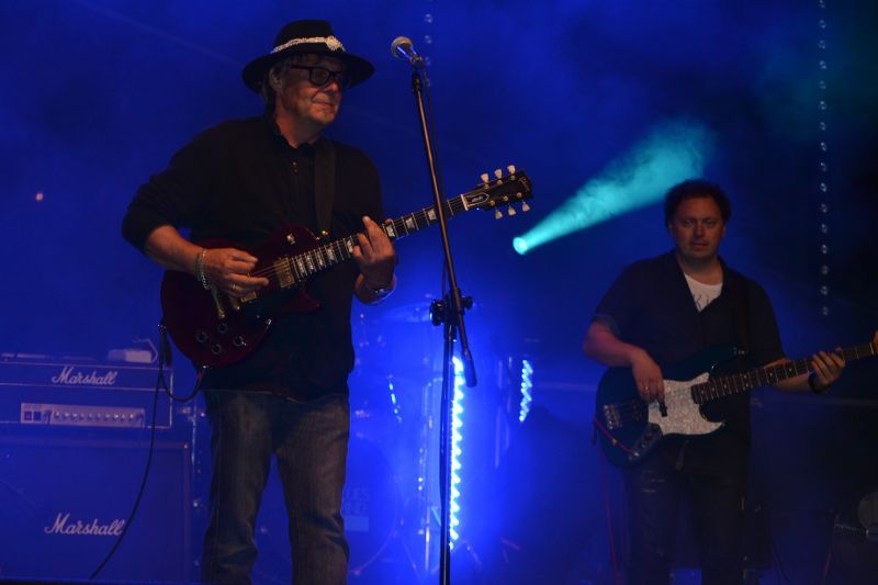 Szczytny cel, znakomity koncert i pogoda do kitu (zobacz zdjęcia)