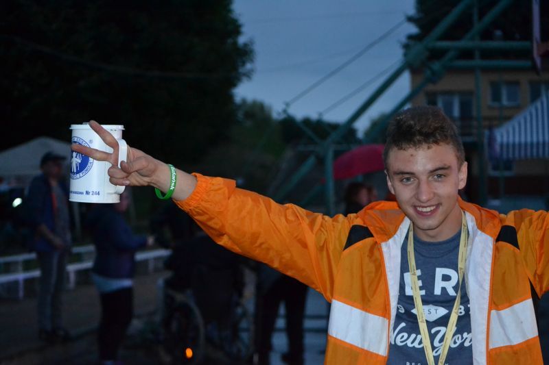 Szczytny cel, znakomity koncert i pogoda do kitu (zobacz zdjęcia)