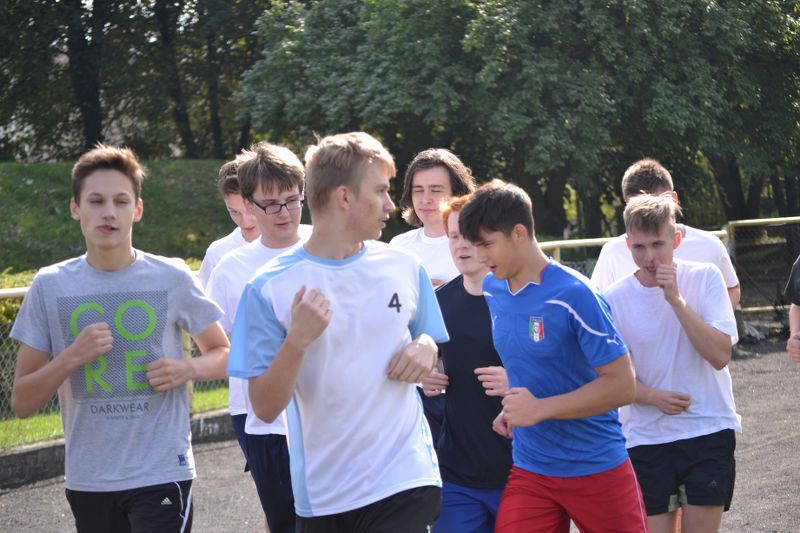 Przełajowe Biegi Jesieni organizowane przez kolneński Ogólniak na dobre weszły już do kalendarza imprez sportowych