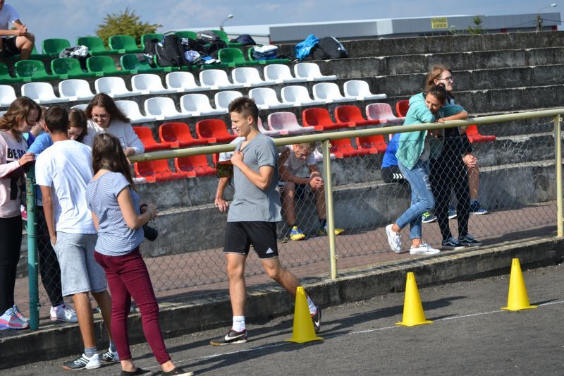 Przełajowe Biegi Jesieni organizowane przez kolneński Ogólniak na dobre weszły już do kalendarza imprez sportowych