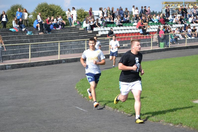 Przełajowe Biegi Jesieni organizowane przez kolneński Ogólniak na dobre weszły już do kalendarza imprez sportowych