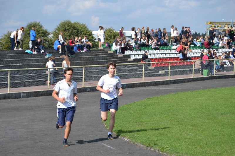 Przełajowe Biegi Jesieni organizowane przez kolneński Ogólniak na dobre weszły już do kalendarza imprez sportowych