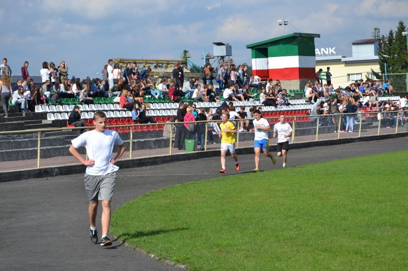 Przełajowe Biegi Jesieni organizowane przez kolneński Ogólniak na dobre weszły już do kalendarza imprez sportowych