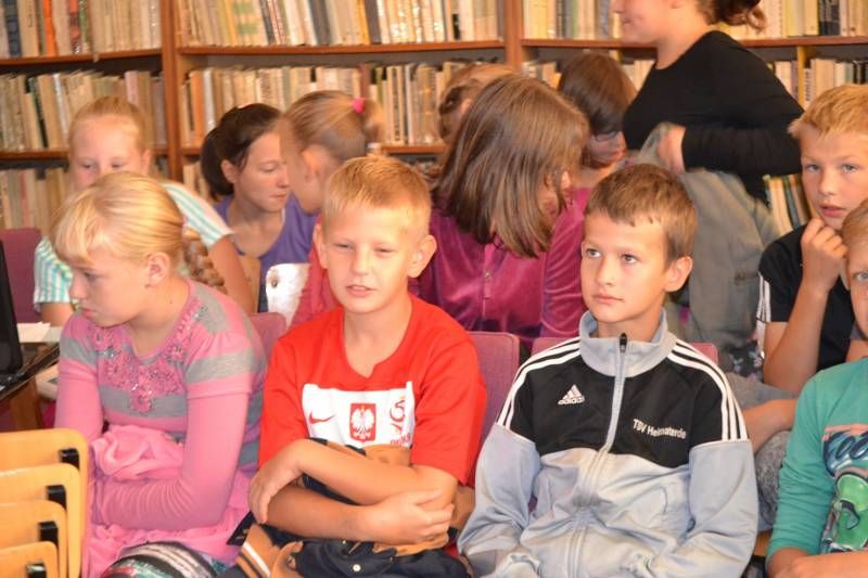 Wystawa  z okazji 35-lecia ?Solidarności? w Zespole Szkół Technicznych w Kolnie cieszy się dużym powodzeniem