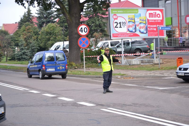 ZAKRES PRAC WYKONANYCH PRZY DĘBIE ? POMNIKU PRZYRODY ROSNĄCYM W KOLNIE (zobacz foto)