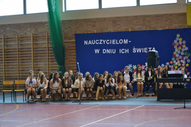 Zobacz relacje foto i video z Dnia Edukacji Narodowej w kolneńskich szkołach