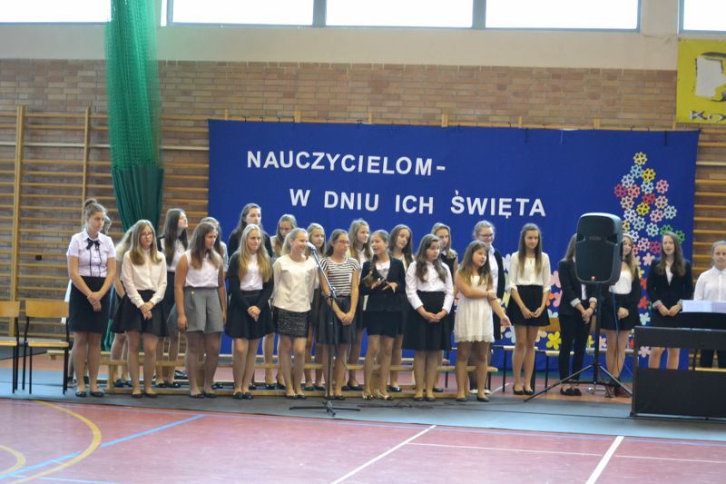 Zobacz relacje foto i video z Dnia Edukacji Narodowej w kolneńskich szkołach