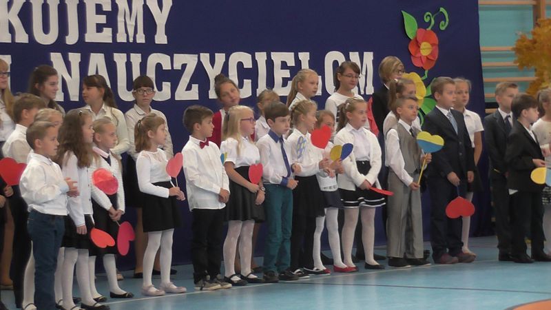 Zobacz relacje foto i video z Dnia Edukacji Narodowej w kolneńskich szkołach